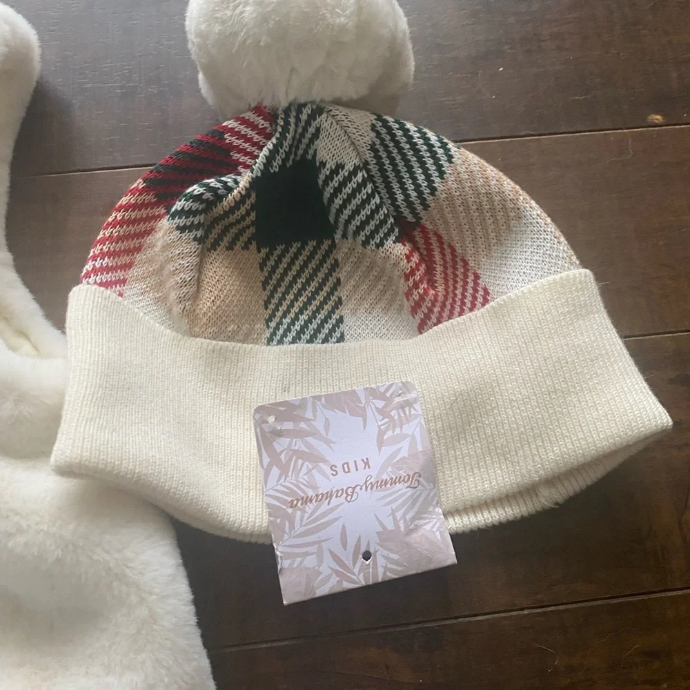 Tommy Bahama Skirt , Vest and hat set - Picture 9 of 10